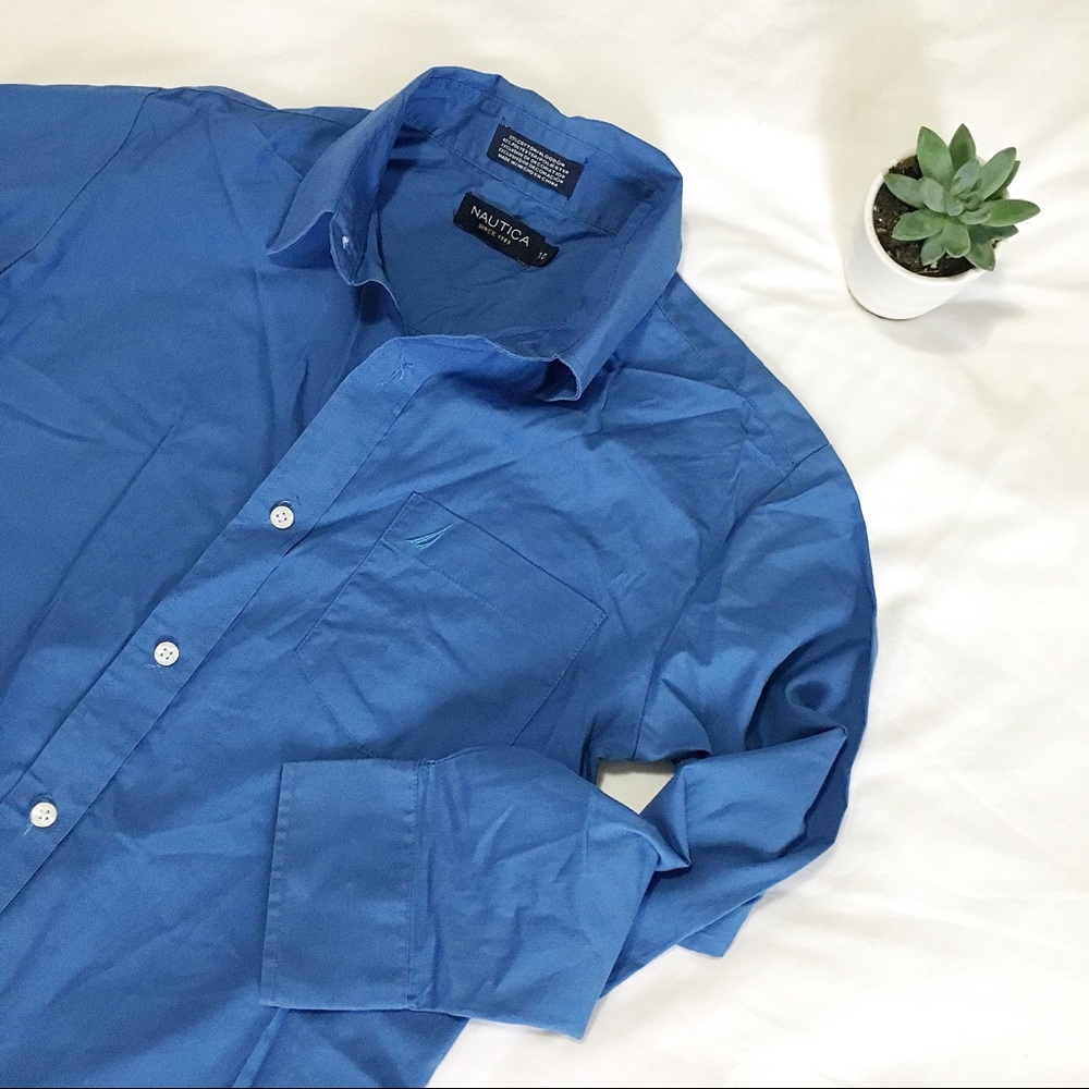 Nautica Classic Fitted Dress Shirt